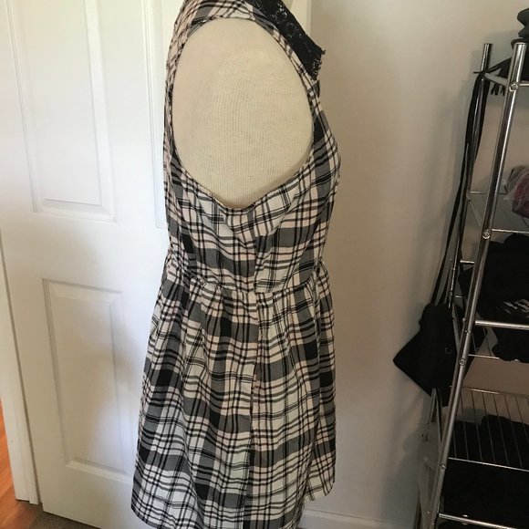 Volcom plaid dress with lace collar - Picture 3 of 7